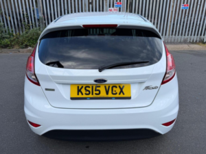 2015 Ford Fiesta 1.0t Ecoboost Zetec Euro 6 (s/s) 5dr in White — image 4