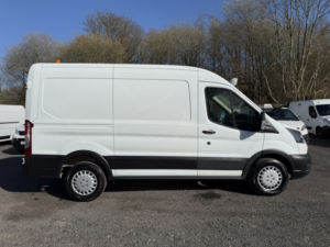 2022 Ford Transit 2.0 Transit Leader Van 350 L2 2.0l Ecoblue 105ps Fwd 6 Speed Manual in White — image 4