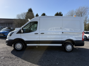 2022 Ford Transit 2.0 Transit Leader Van 350 L2 2.0l Ecoblue 105ps Fwd 6 Speed Manual in White — image 5