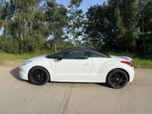 2013 Peugeot Rcz 2.0 Hdi Gt in White — image 2