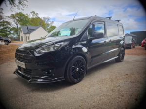2022 Ford Transit Connect 1.5 Transit Connect Trend Dciv Lwb 240 L2 1.5l Ecoblue 120ps Fwd 6-Speed Manual in Black — image 2