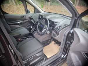 2022 Ford Transit Connect 1.5 Transit Connect Trend Dciv Lwb 240 L2 1.5l Ecoblue 120ps Fwd 6-Speed Manual in Black — image 5