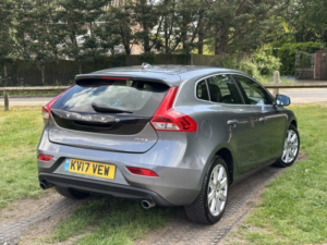 2017 Volvo V40 2.0 Inscription D3 in Grey — image 4