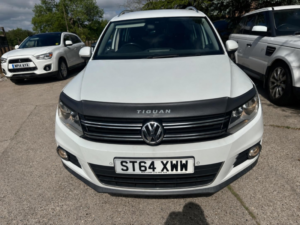 2015 Volkswagen Tiguan 2.0 Tdi Bluemotion Tech Match in White — image 3