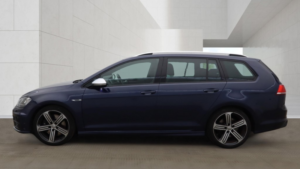 2016 Volkswagen Golf 2.0 Tsi Bluemotion Tech R,300 4m DSG Estate,fsh in Blue — image 5