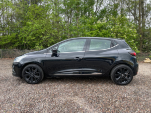 2017 Renault Clio 1.5 Dci Dynamique S Nav Euro 6 (s/s) 5dr in Black — image 6