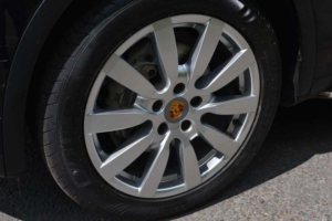 2013 Porsche Cayenne 3.0 Td V6 in Black — image 4