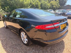 2014 Jaguar Xf 2.2d R-Sport Auto Euro 5 (s/s) 4dr in Black — image 5