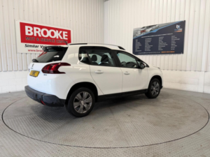 2016 Peugeot 2008 1.2 Puretech Active Euro 6 5dr in White — image 5