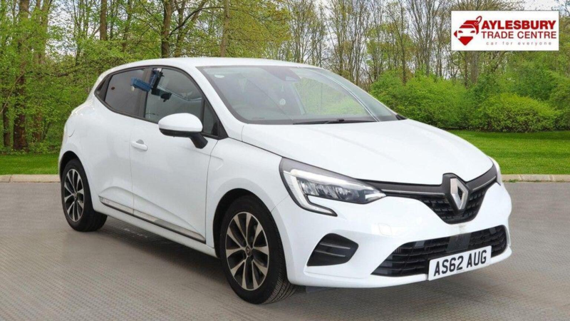2020 Renault Clio 1.0 Tce Iconic CVT A7 Euro 6 (s/s) 5dr in White — image 1