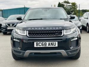 2019 Land Rover Range Rover Evoque 2.0 Td4 Se Tech in Black — image 5
