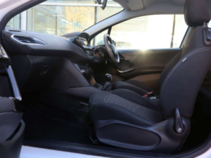 2013 Peugeot 208 1.2 Vti Access+ in White — image 6