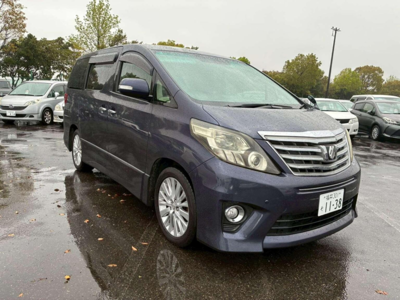 2012 Toyota Alphard 2.4 S 5dr 8 Seats in Grey — image 1