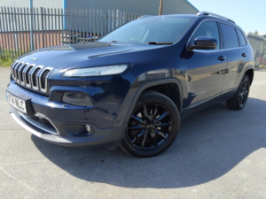 2014 Jeep Cherokee 2.0 Cherokee 2.0 170hp Limited 4WD 9spd Auto in Blue — image 2