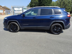 2014 Jeep Cherokee 2.0 Cherokee 2.0 170hp Limited 4WD 9spd Auto in Blue — image 5