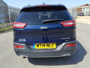 2014 Jeep Cherokee 2.0 Cherokee 2.0 170hp Limited 4WD 9spd Auto in Blue — image 6