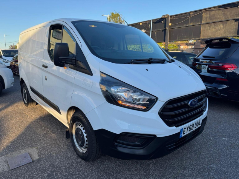 2018 Ford Transit Custom 2.0 300 Ecoblue L1 H1 Euro 6 5dr in White — image 1
