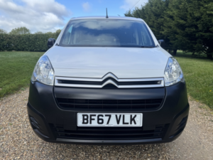 2017 Citroen Berlingo 1.6 Bluehdi 625 Enterprise Dog Van in White — image 2