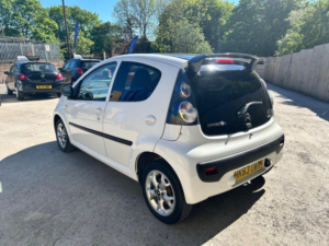 2014 Citroen C1 1.0i Platinum Euro 5 5dr in White — image 3