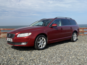 2014 Volvo V70 2.0 D4 Se Nav in Red — image 1