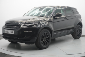2017 Land Rover Range Rover Evoque 2.0 Td4 Se Tech Auto 4WD Euro 6 (s/s) 5dr in Black — image 2