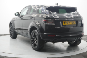 2017 Land Rover Range Rover Evoque 2.0 Td4 Se Tech Auto 4WD Euro 6 (s/s) 5dr in Black — image 3