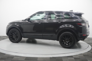 2017 Land Rover Range Rover Evoque 2.0 Td4 Se Tech Auto 4WD Euro 6 (s/s) 5dr in Black — image 4
