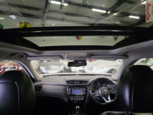 2020 Nissan X-Trail 1.7 Dci Tekna in White — image 2