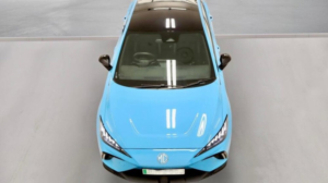 2022 MG Mg4 64kwh Trophy Long Range Auto 5dr in Blue — image 2