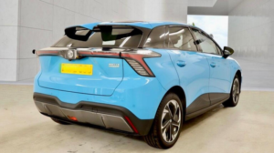 2022 MG Mg4 64kwh Trophy Long Range Auto 5dr in Blue — image 5