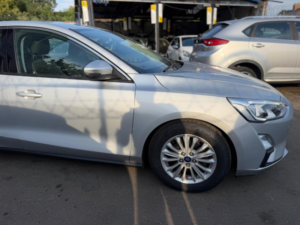 2019 Ford Focus 1.0t Ecoboost Titanium Auto Euro 6 (s/s) 5dr in Silver — image 2