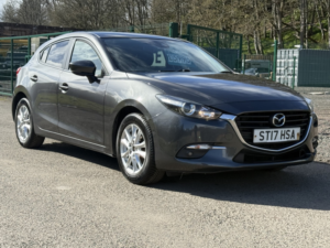 2017 Mazda Mazda3 2.0 Skyactiv-G Se-L Nav Hatchback 5dr Petrol Manual Euro 6 (s/s) (121 Ps) in Grey — image 3