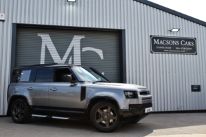 2022 Land Rover Defender 110 3.0 D250 Mhev X-Dynamic Se in Grey — image 5