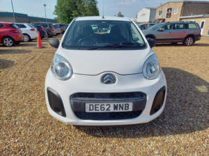 2012 Citroen C1 1.0i Vt Euro 5 3dr in White — image 2