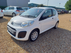 2012 Citroen C1 1.0i Vt Euro 5 3dr in White — image 3
