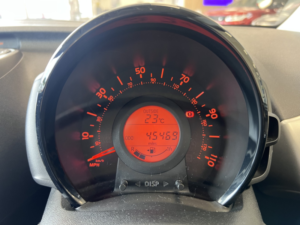 2015 Citroen C1 1.0 Vti Feel in Black — image 5
