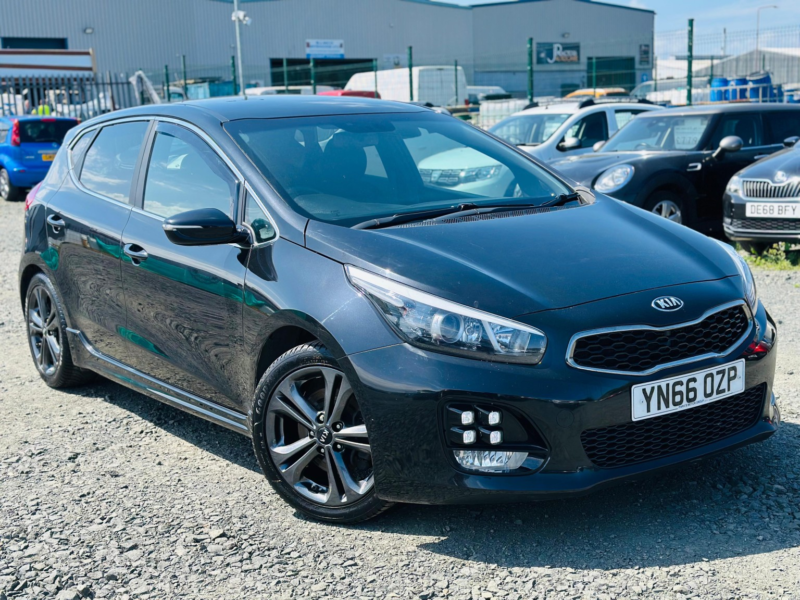 2016 Kia Ceed 1.6 Crdi Gt-Line in Black — image 1