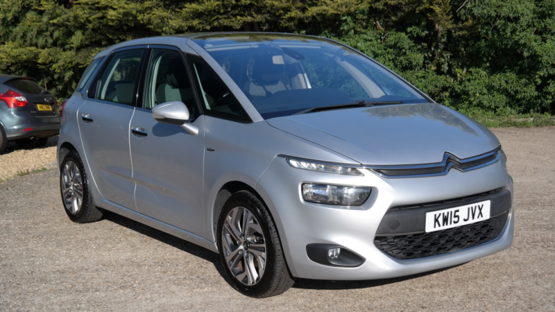 2015 Citroen C4 Picasso 1.6 E-Hdi Exclusive in Silver — image 1