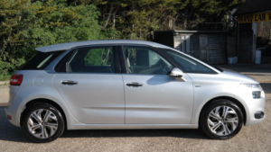 2015 Citroen C4 Picasso 1.6 E-Hdi Exclusive in Silver — image 2