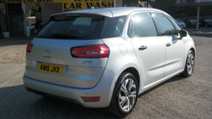 2015 Citroen C4 Picasso 1.6 E-Hdi Exclusive in Silver — image 3