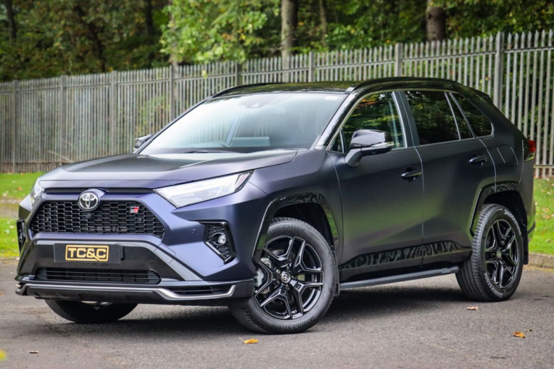 2024 Toyota Rav4 2.5 Vvt 18.1kwh Gr Sport SUV 5dr Petrol Plug-In Hybrid CVT 4WD Euro 6 (s/s) (306 Ps) in Blue — image 1