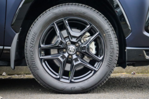 2024 Toyota Rav4 2.5 Vvt 18.1kwh Gr Sport SUV 5dr Petrol Plug-In Hybrid CVT 4WD Euro 6 (s/s) (306 Ps) in Blue — image 3