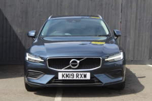 2019 Volvo V60 2.0 Momentum D3 in Blue — image 6