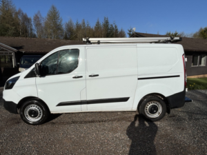 2018 Ford Transit Custom 2.0 320 Ecoblue in White — image 6