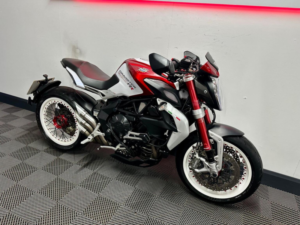 2015 Mv Agusta Brutale 800 800 Dragster Rr in Red — image 3