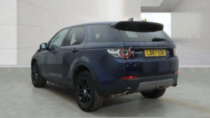 2017 Land Rover Discovery Sport 2.0 Td4 Se Tech Auto 4WD Euro 6 (s/s) 5dr in Blue — image 2