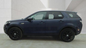 2017 Land Rover Discovery Sport 2.0 Td4 Se Tech Auto 4WD Euro 6 (s/s) 5dr in Blue — image 3