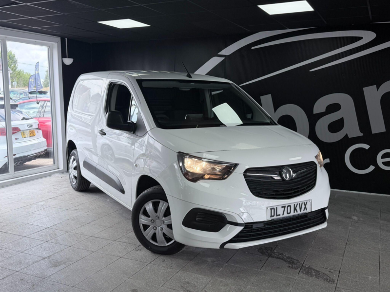2020 Vauxhall Combo 1.6 Turbo D 2300 Sportive L1 H1 Euro 6 (s/s) 4dr in White — image 1