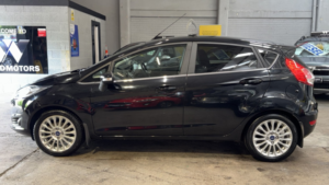 2013 Ford Fiesta 1.0 T Ecoboost Titanium Black 5dr 1 Keeper+13 Stamps+low Tax in Black — image 2