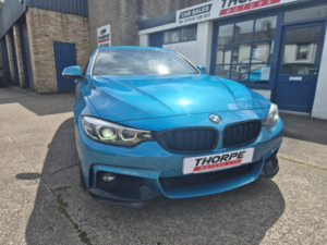 2017 BMW 4 Series 2.0 420i M Sport Coupe in Blue — image 4